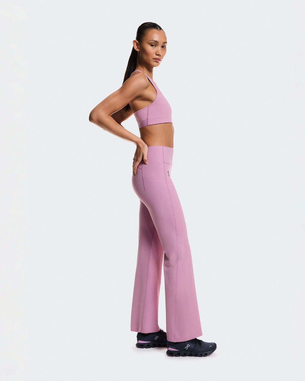 Studio Flared Leggings 30"