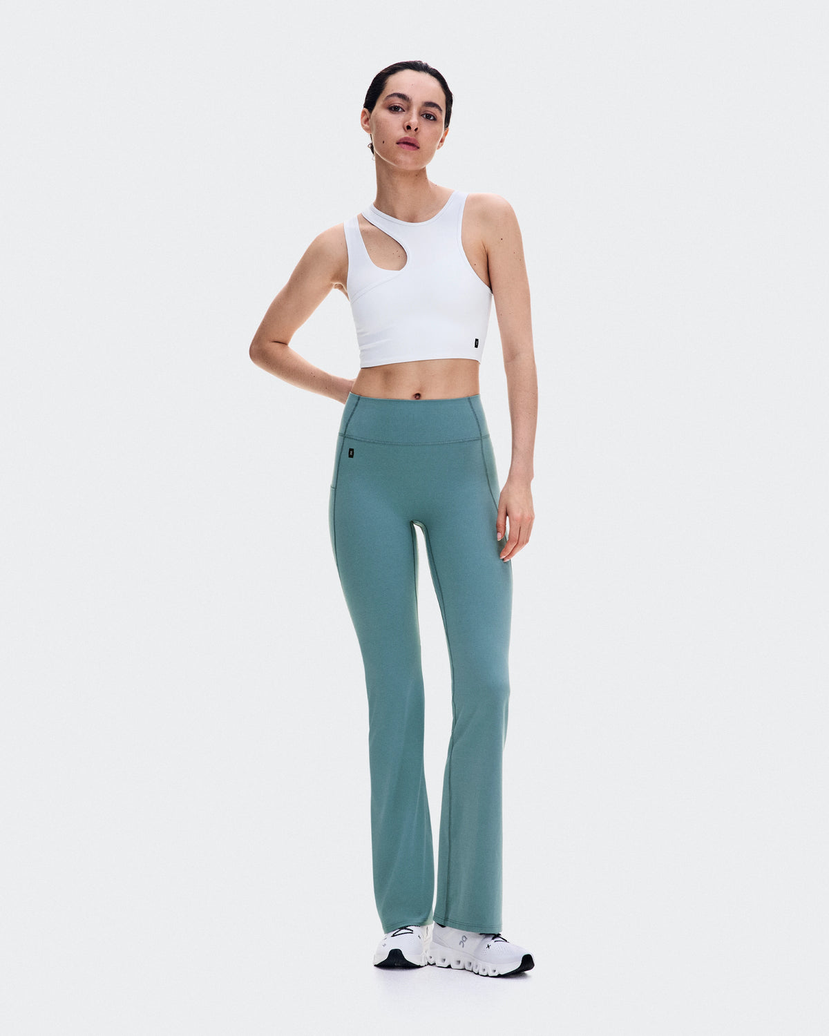Studio Asymmetric Crop
